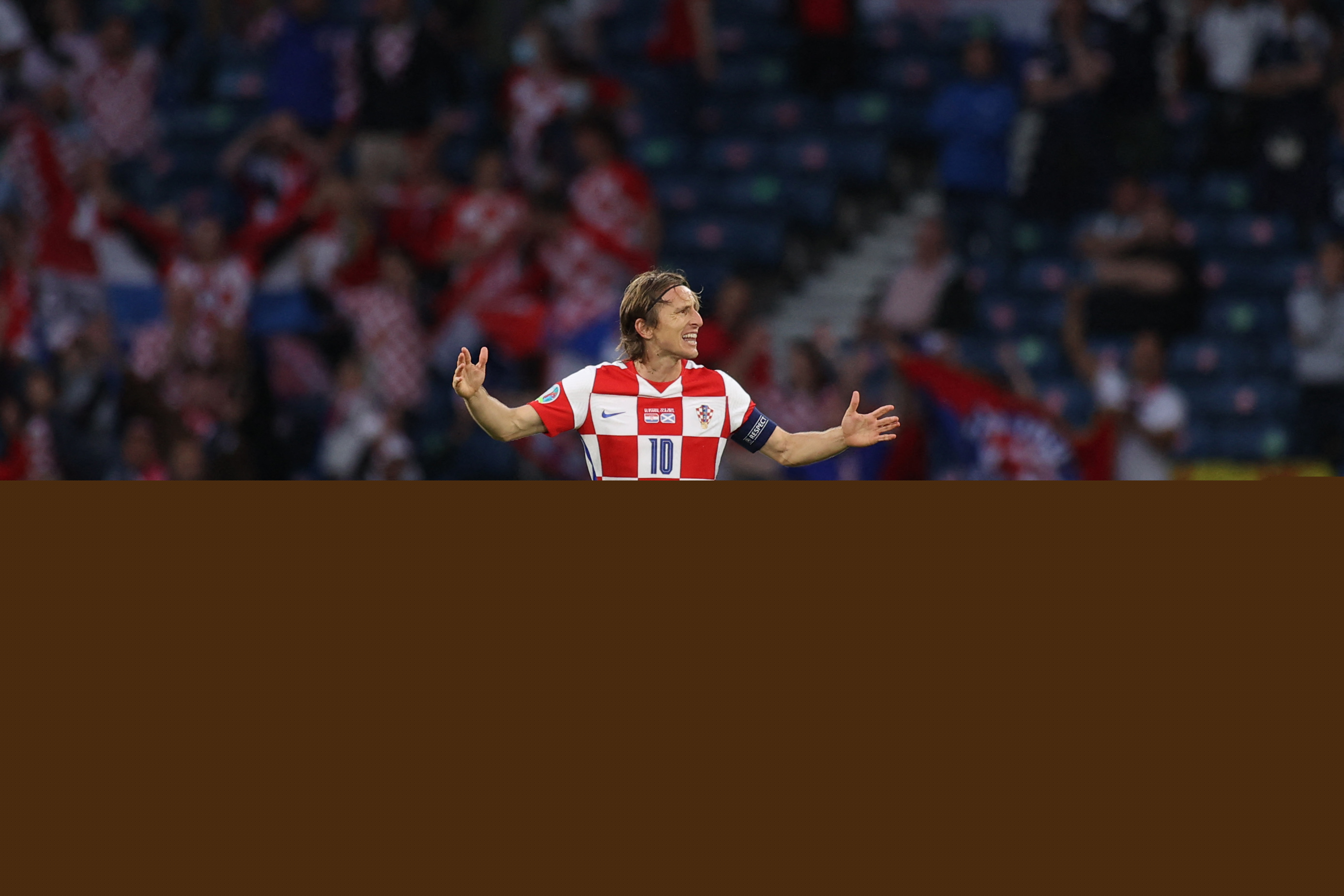 徐根宝：希望海港给国足输送更好的球员 我们的目标是世界杯