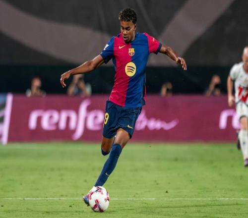 媒体人：李贤重几乎以一己之力摧毁中国男篮的外线防守